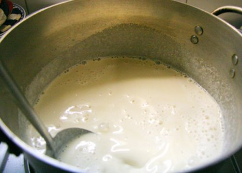 nấu sữa đậu phộng
